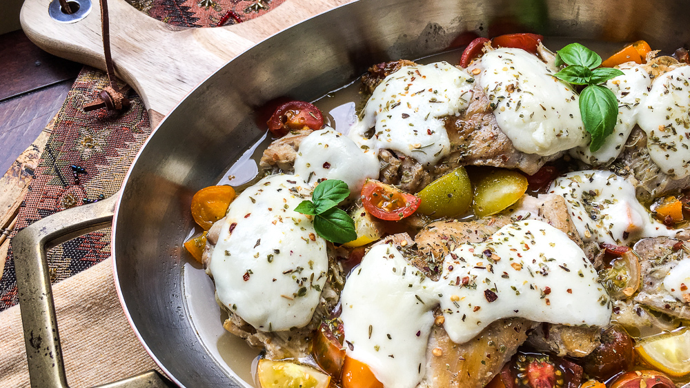 Kitchen Lap Made for Sharing