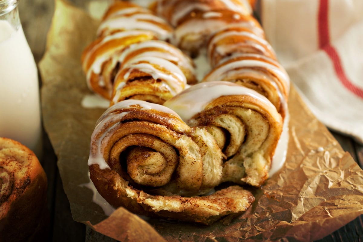 Dollywood Cinnamon Bread