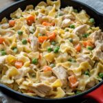 Easy Chicken Pot Pie Noodle Skillet Recipe